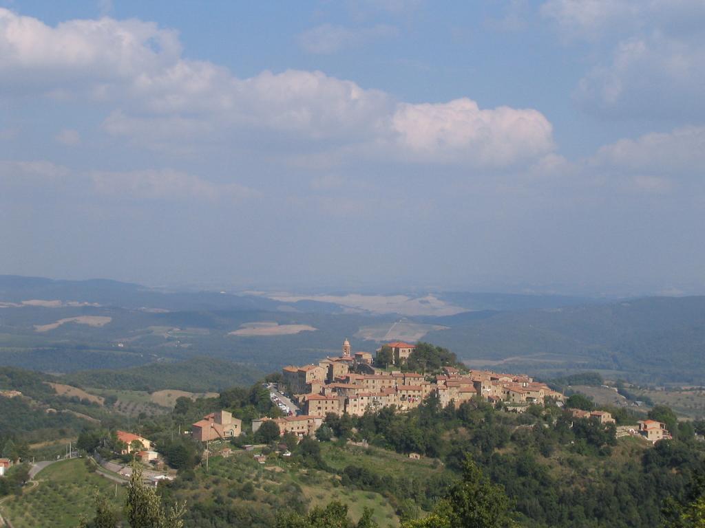 Agriturismo Il Casalino Pari Exterior foto