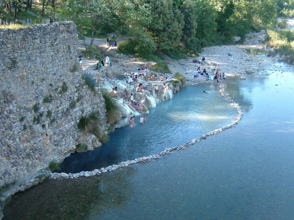 Agriturismo Il Casalino Pari Exterior foto
