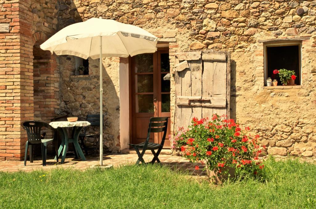 Agriturismo Il Casalino Pari Exterior foto