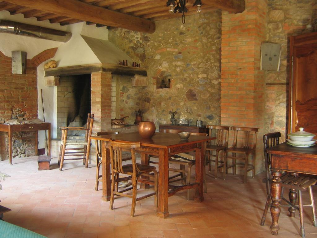 Agriturismo Il Casalino Pari Exterior foto